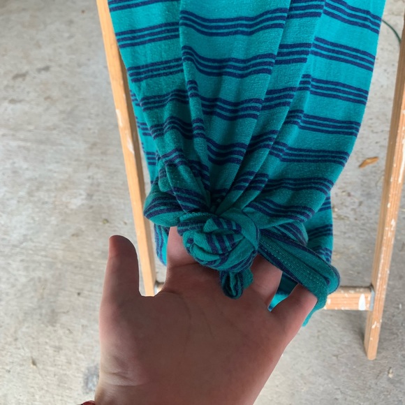 Old Navy Striped Tank 💫 - Picture 2 of 5